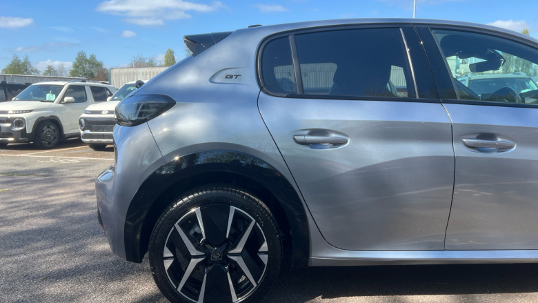 Peugeot 208 1.2 PureTech 100 GT 5dr Petrol Hatchback